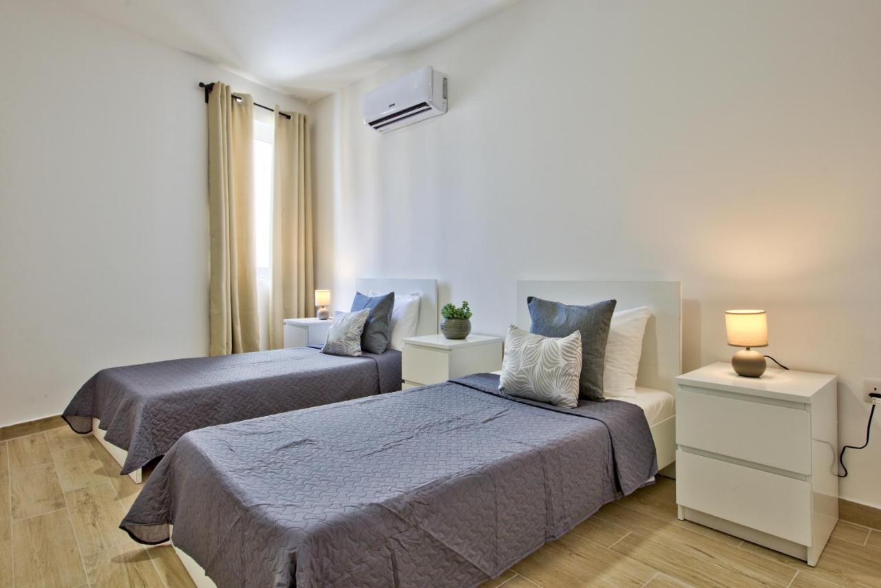 Sliema Duplex Penthouse With Sea Views & Private Terrace By Shortletsmalta公寓 外观 照片